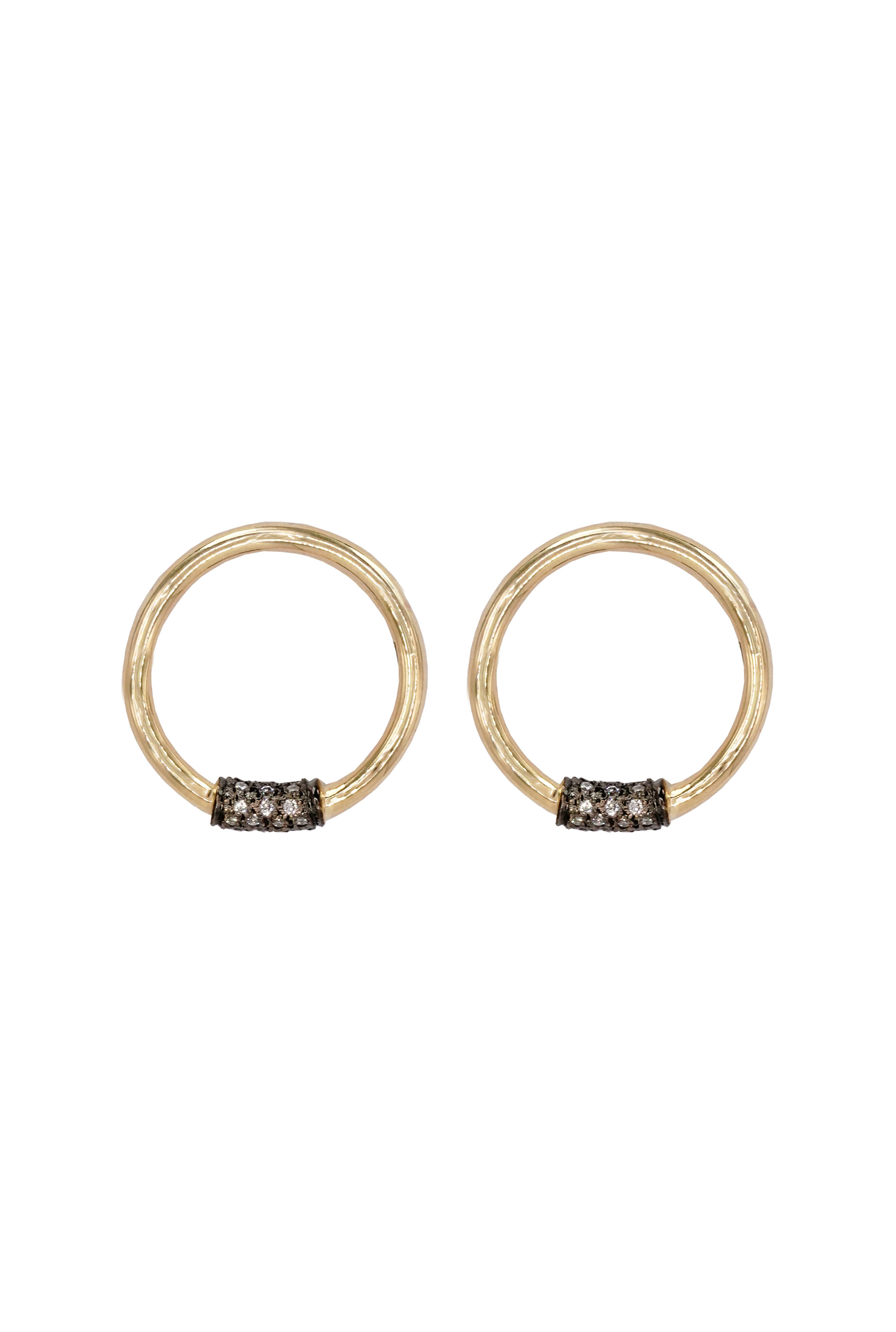 Oura Earrings 01