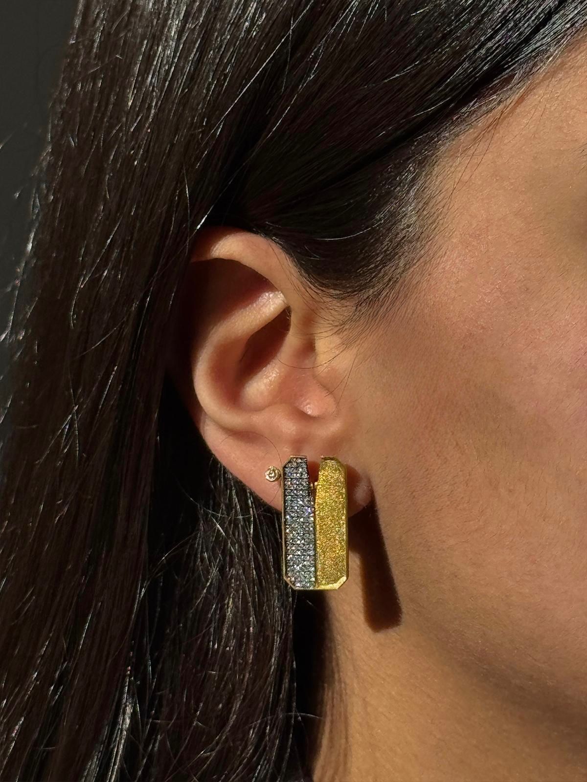 Tag Earring 01